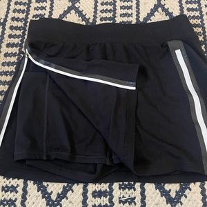 FABLETICS SHORT SKORT